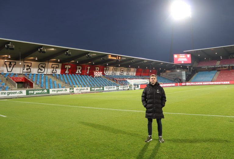 Simon Vangsgaard Jensen Description